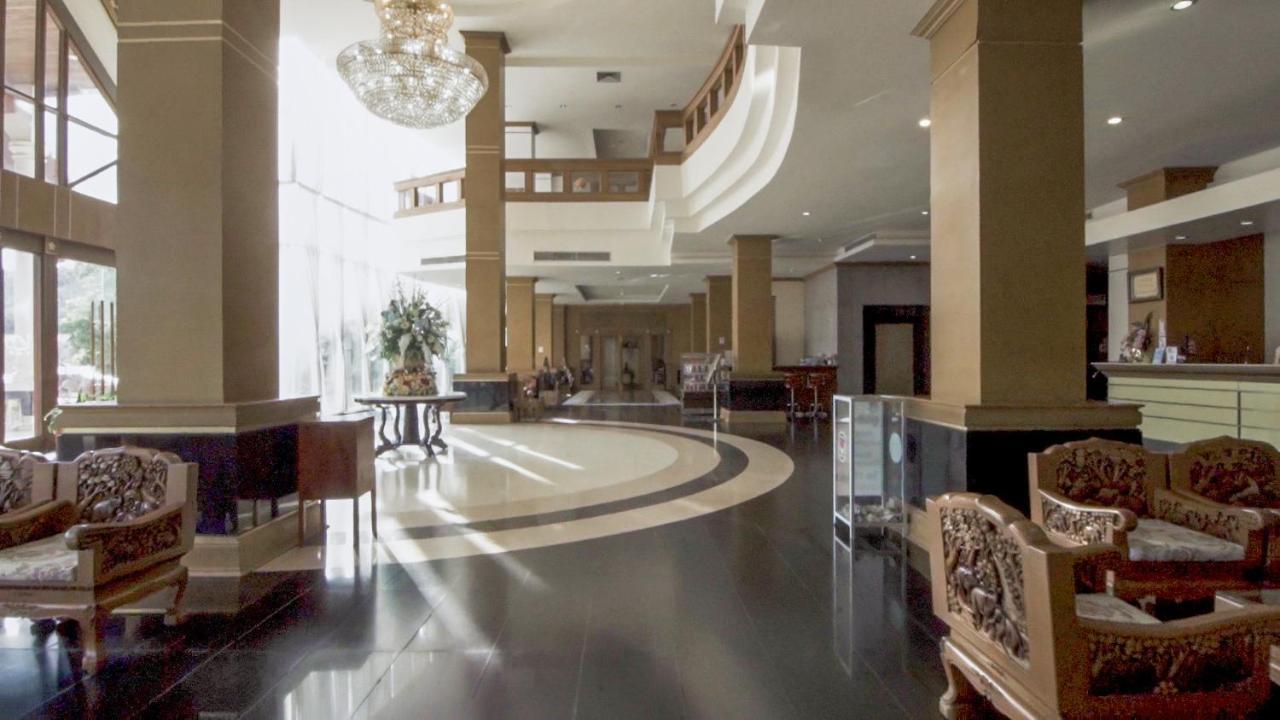 Arawan Riverside Hotel Паксе Екстер'єр фото